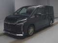2022 Toyota Voxy