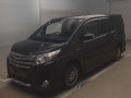 2016 Toyota Noah