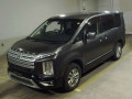 2019 Mitsubishi Delica D5
