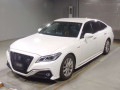 2019 Toyota Crown Hybrid