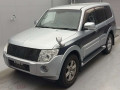 2011 Mitsubishi Pajero