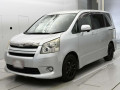 2009 Toyota Noah