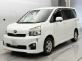 2010 Toyota Voxy