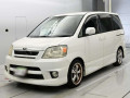 2003 Toyota Noah