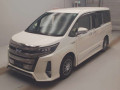 2017 Toyota Noah