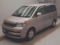 2003 Toyota Voxy