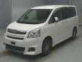 2010 Toyota Noah