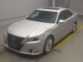 2013 Toyota Crown Hybrid