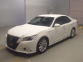 2015 Toyota Crown Hybrid