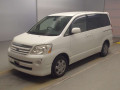 2005 Toyota Noah