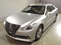 2015 Toyota Crown Hybrid