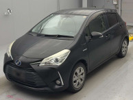 2017 Toyota Vitz