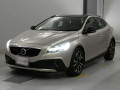 2019 Volvo V40