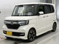 2017 Honda N-BOX CUSTOM