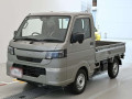 2024 Nissan Clipper Truck