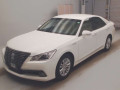 2013 Toyota Crown Hybrid