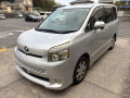 2007 Toyota Voxy