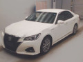 2017 Toyota Crown Hybrid