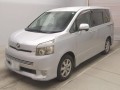 2007 Toyota Voxy
