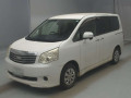 2011 Toyota Noah