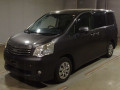 2011 Toyota Noah
