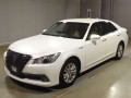 2014 Toyota Crown Hybrid