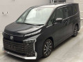 2022 Toyota Voxy