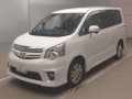 2010 Toyota Noah