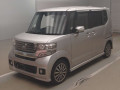 2015 Honda N-BOX CUSTOM