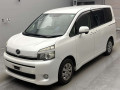 2013 Toyota Voxy