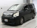 2012 Toyota Noah