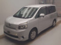 2009 Toyota Voxy
