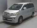2007 Toyota Noah