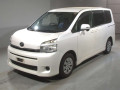 2012 Toyota Voxy
