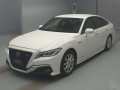 2019 Toyota Crown Hybrid