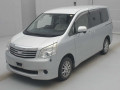 2010 Toyota Noah