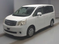 2013 Toyota Noah