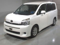 2013 Toyota Voxy