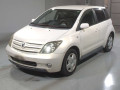 2005 Toyota IST