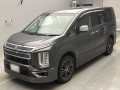2019 Mitsubishi Delica D5