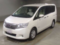 2013 Nissan Serena