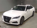 2019 Toyota Crown Hybrid