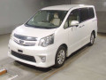 2011 Toyota Noah