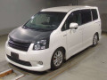 2007 Toyota Noah
