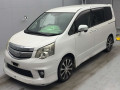 2011 Toyota Noah
