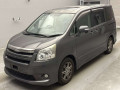2007 Toyota Noah
