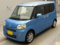 2011 Daihatsu Tanto
