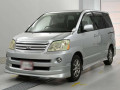 2005 Toyota Noah