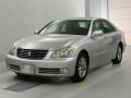 2005 Toyota Crown