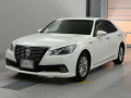 2013 Toyota Crown Hybrid